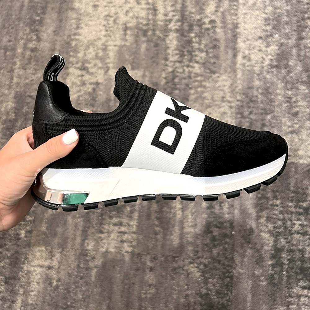 DKNY NEW